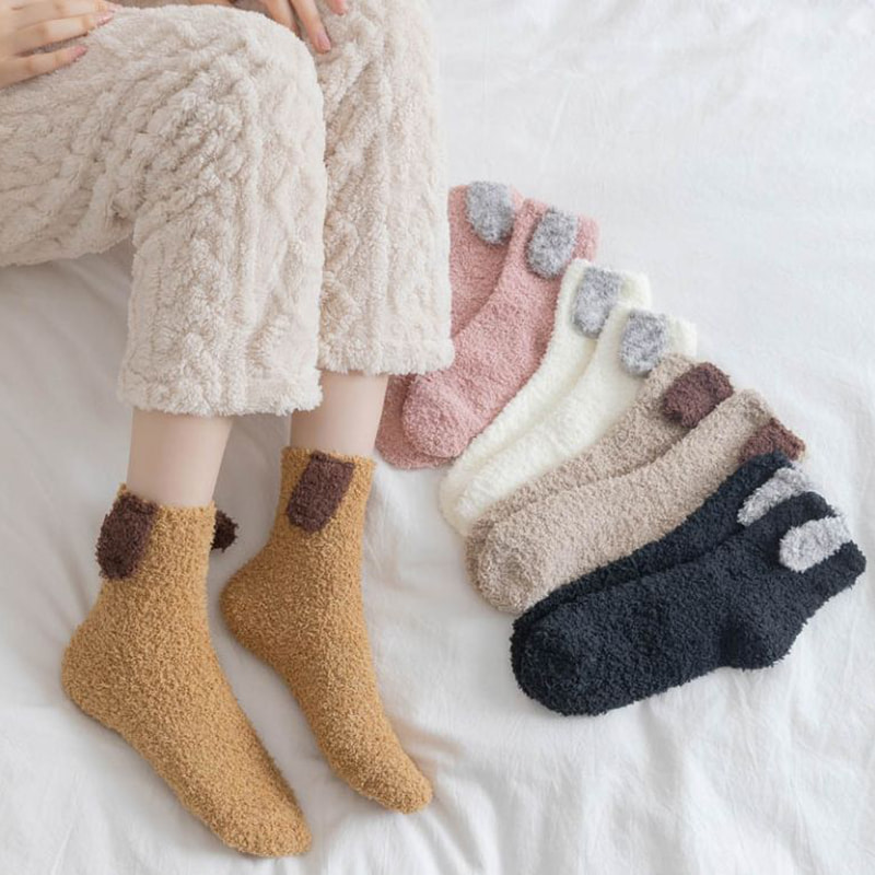 Chaussettes en velours corallien 3D japonais pour les chaussettes de sol en velours à moitié en velours