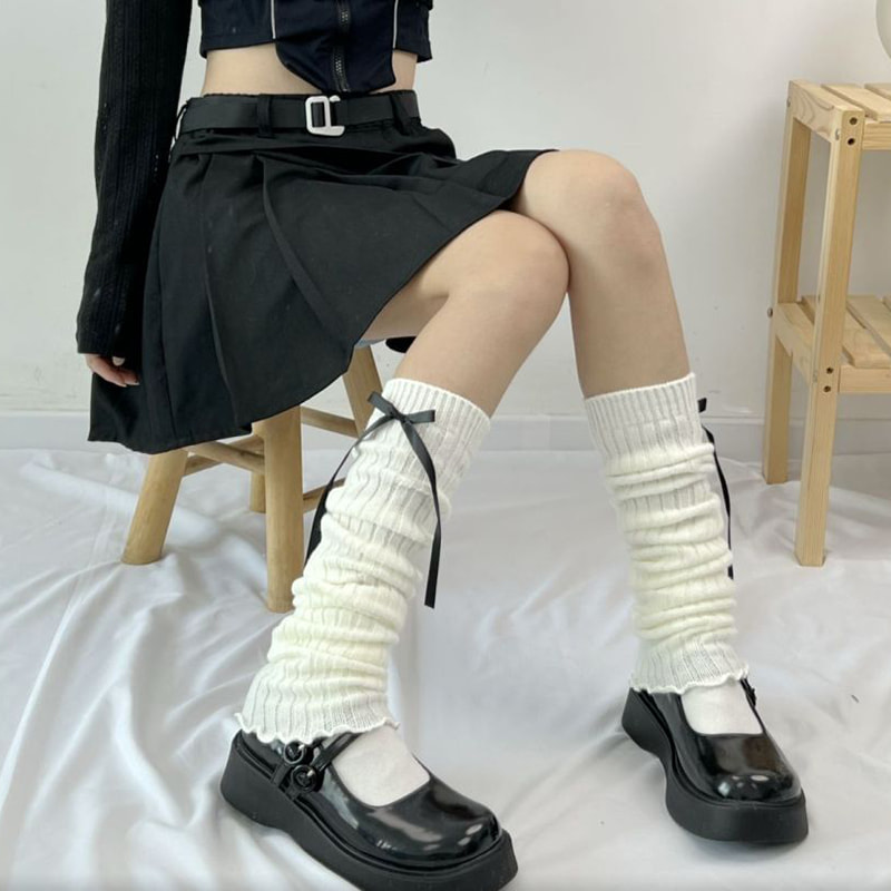 Chaussettes japonaises en noir et blanc