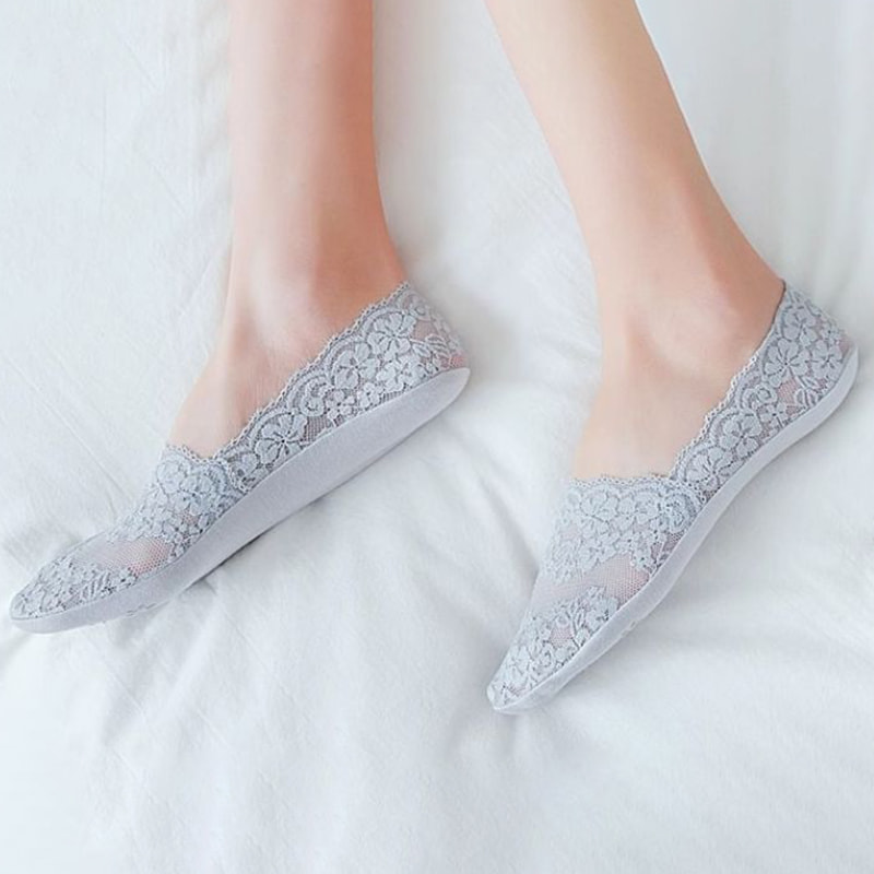 Chaussettes en dentelles pour les femmes au printemps et en été, minces, basse coupe, bouche peu profonde, chaussettes invisibles, antilipe en silicone
